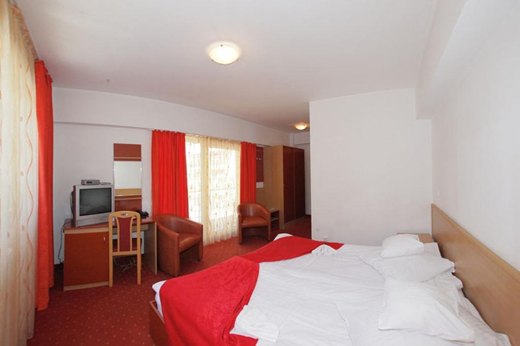 Hotel International Băile Herculane Pokoj fotografie